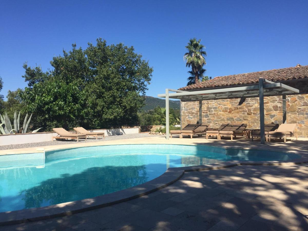 Les Aurochs Bed and Breakfast Grimaud Exteriör bild