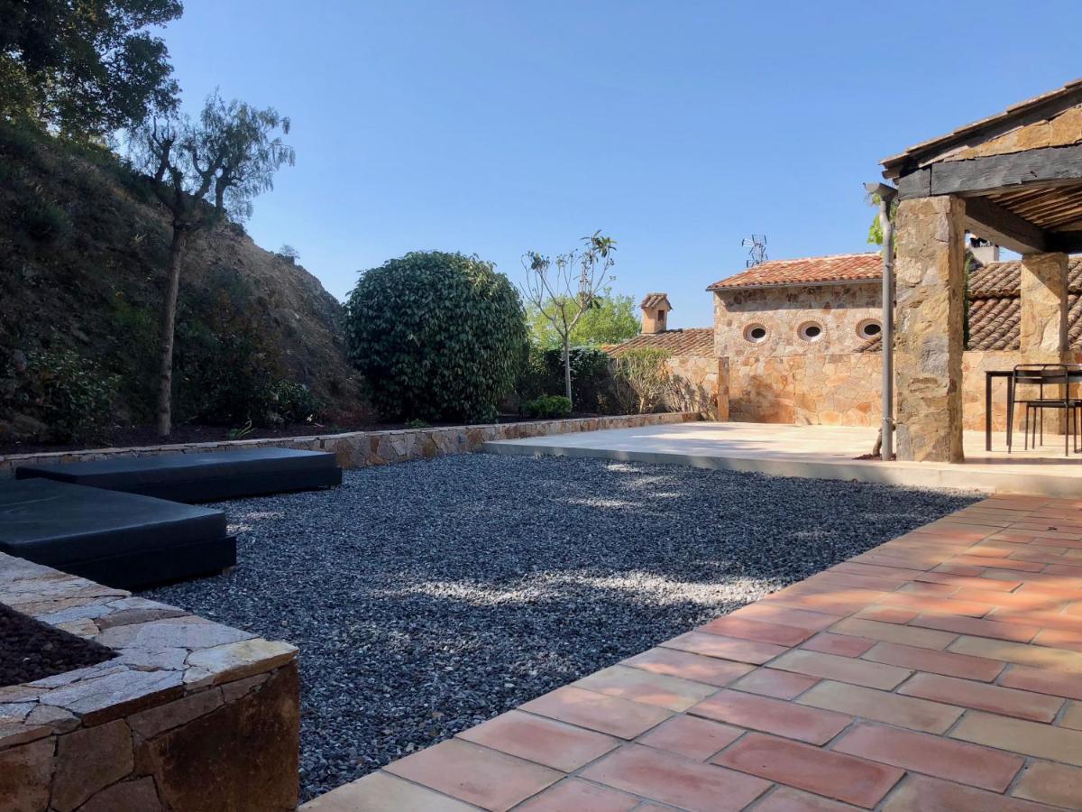 Les Aurochs Bed and Breakfast Grimaud Exteriör bild