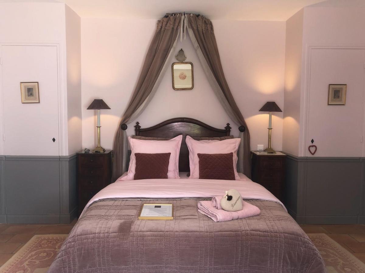 Les Aurochs Bed and Breakfast Grimaud Exteriör bild