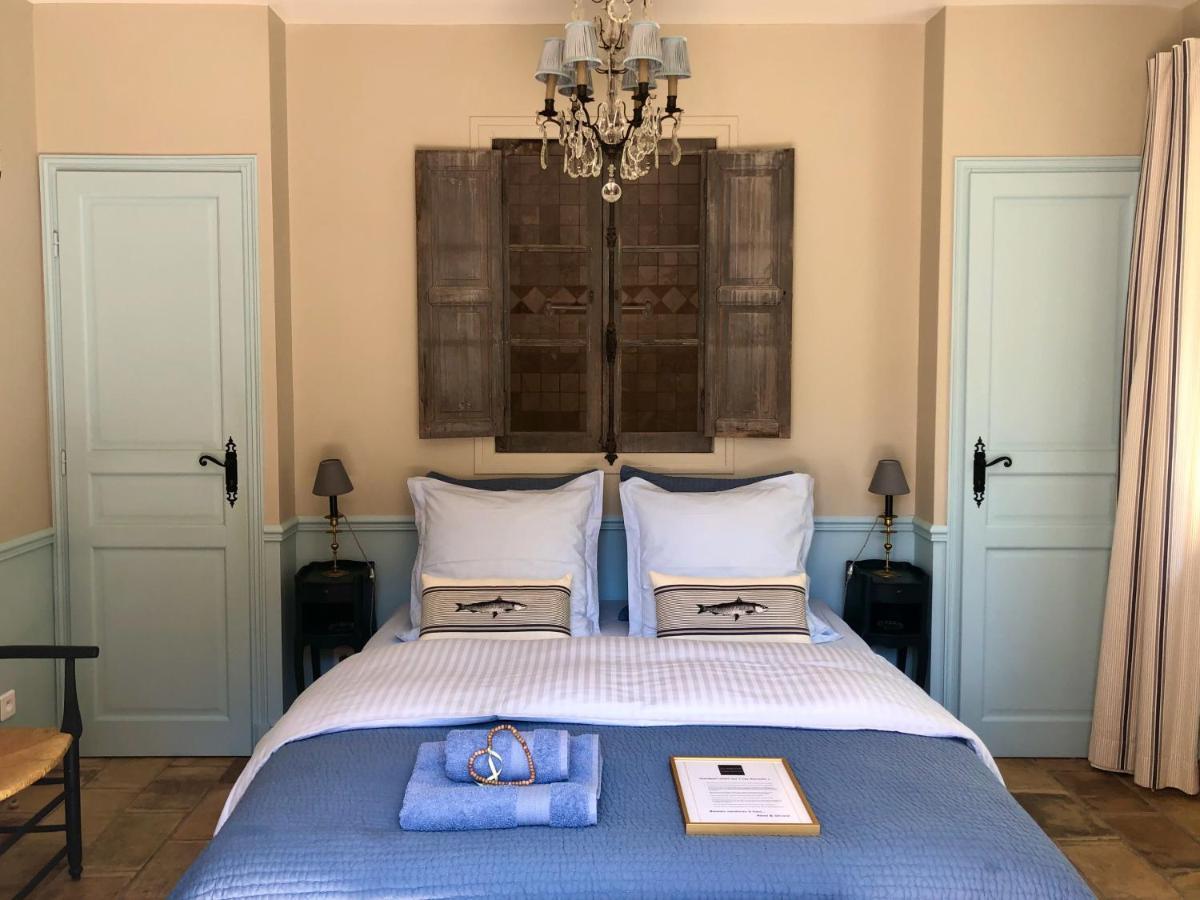 Les Aurochs Bed and Breakfast Grimaud Exteriör bild