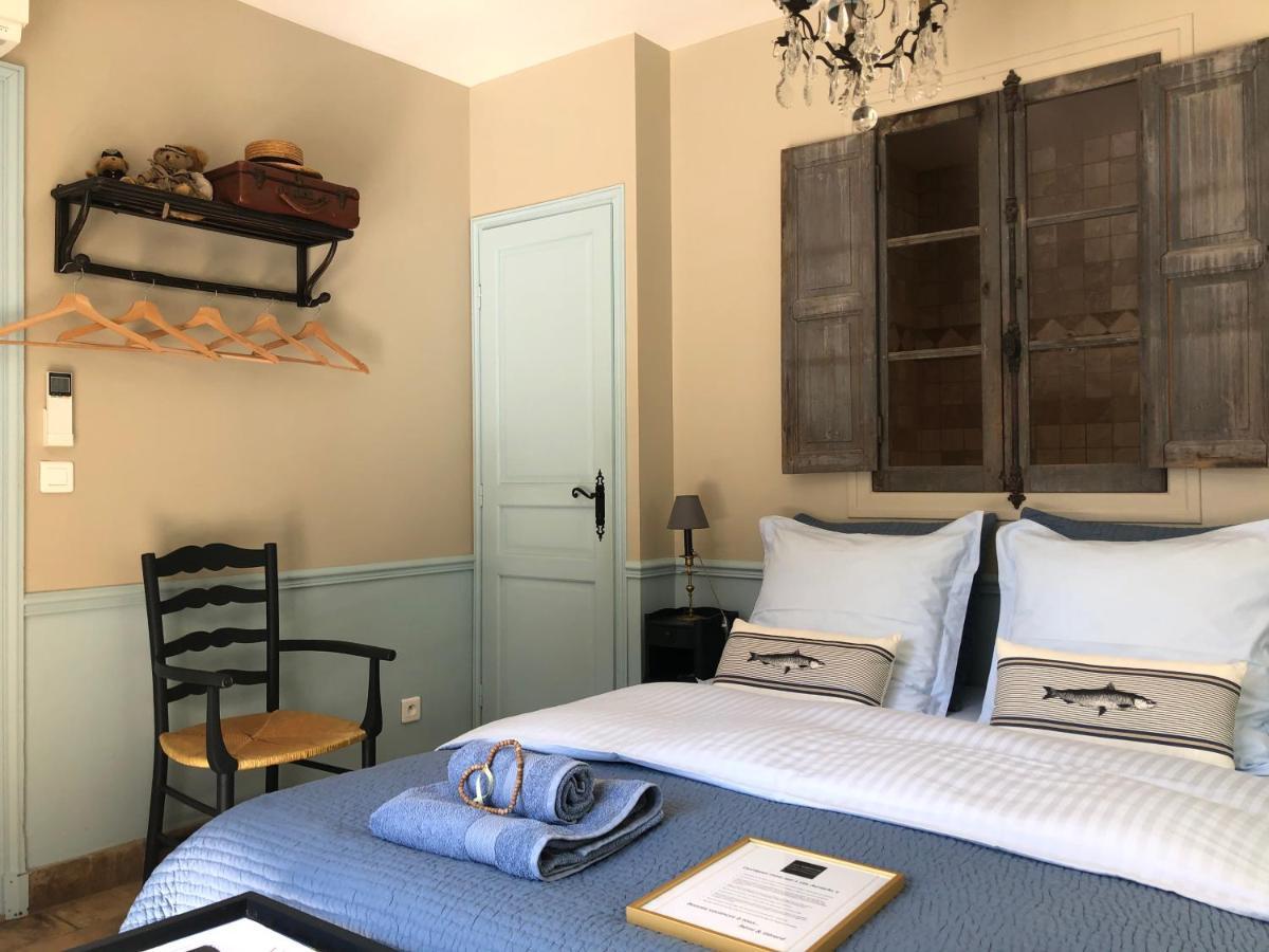 Les Aurochs Bed and Breakfast Grimaud Exteriör bild