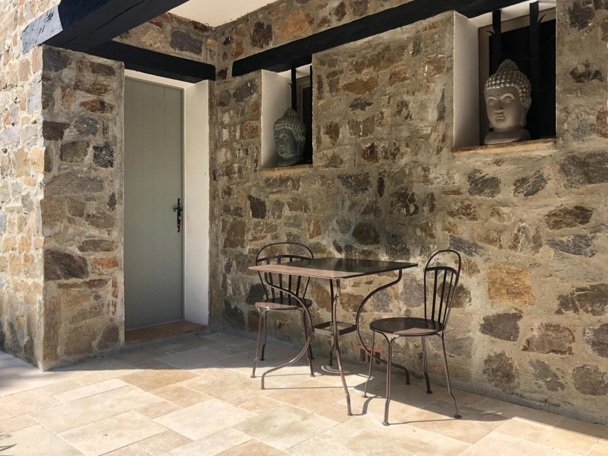 Les Aurochs Bed and Breakfast Grimaud Exteriör bild