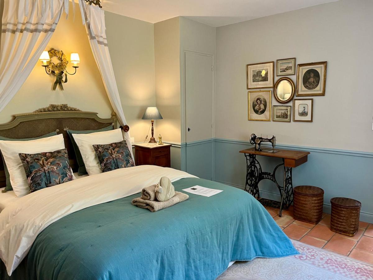 Les Aurochs Bed and Breakfast Grimaud Exteriör bild