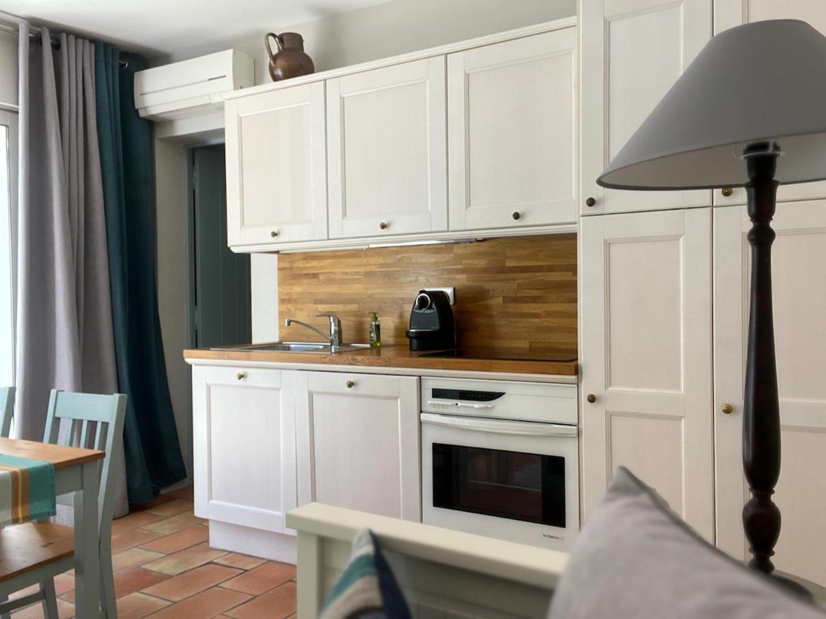 Les Aurochs Bed and Breakfast Grimaud Exteriör bild