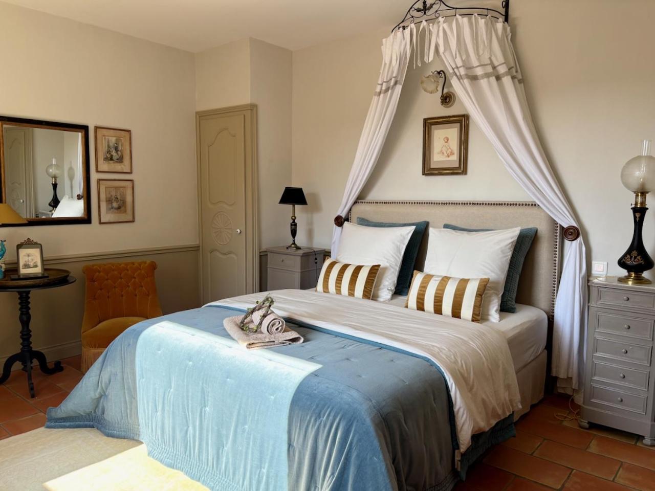 Les Aurochs Bed and Breakfast Grimaud Exteriör bild