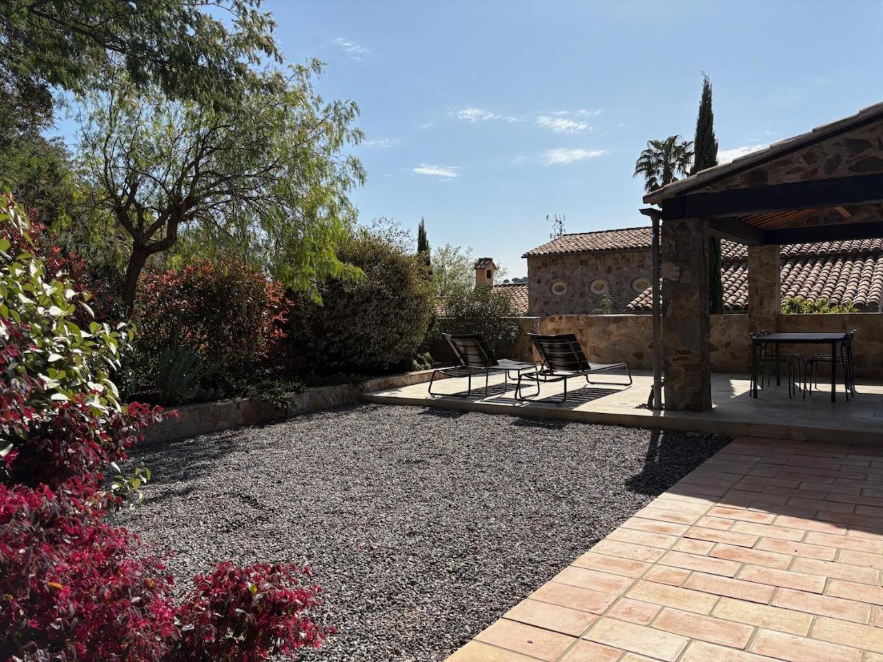 Les Aurochs Bed and Breakfast Grimaud Exteriör bild