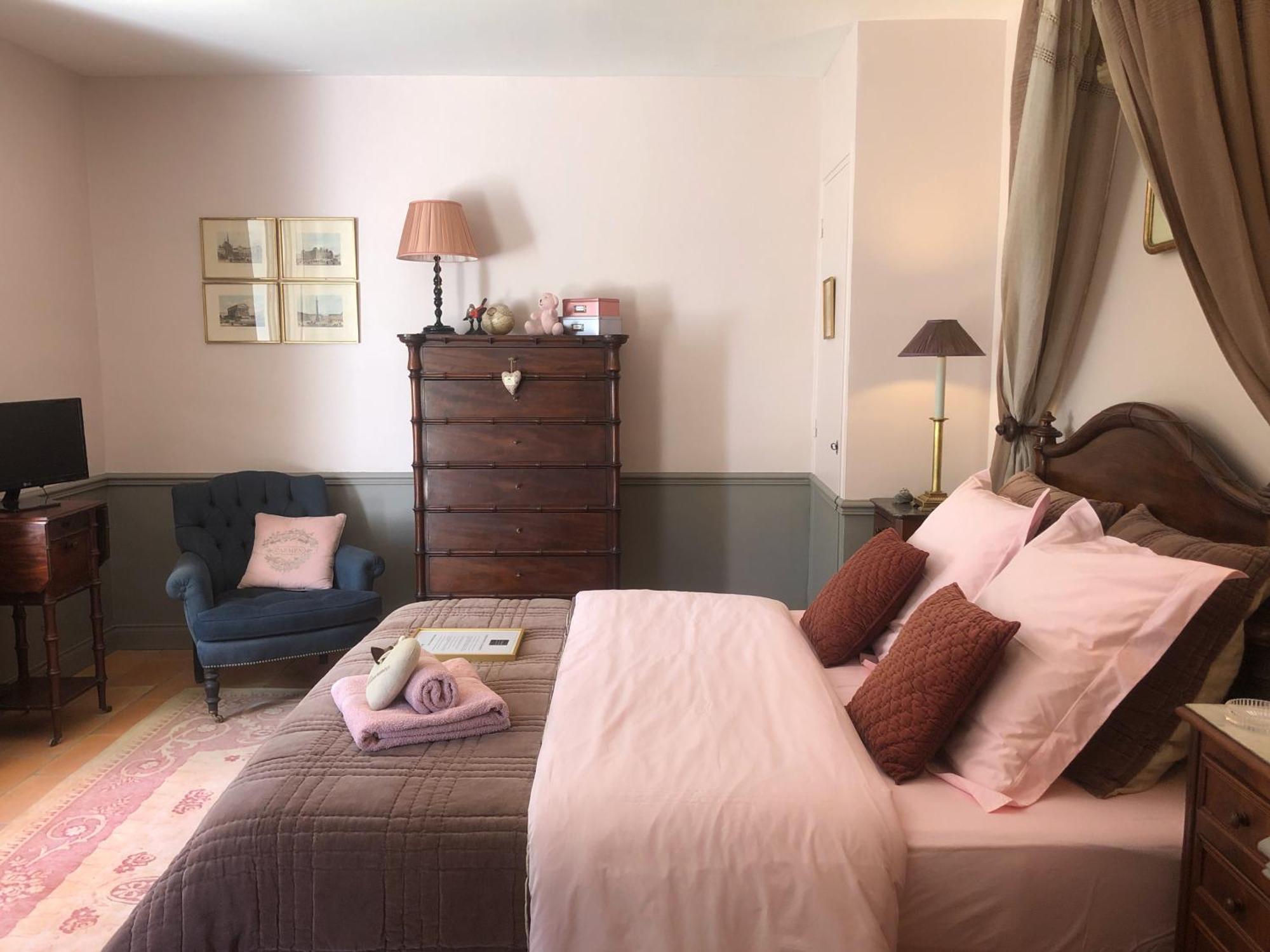 Les Aurochs Bed and Breakfast Grimaud Exteriör bild